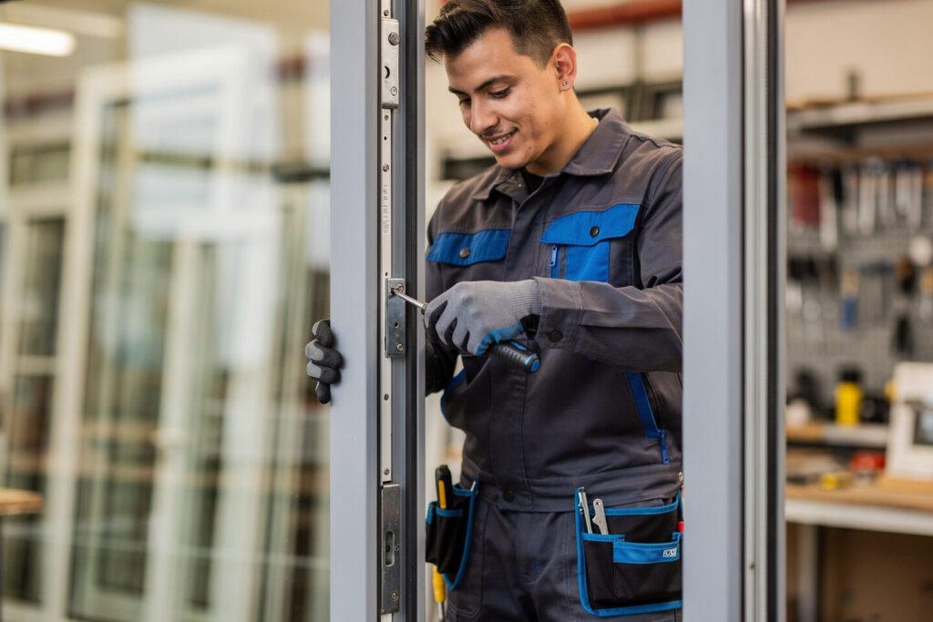 Unser Unternehmen als Arbeitgeber – Lenz Fensterbau